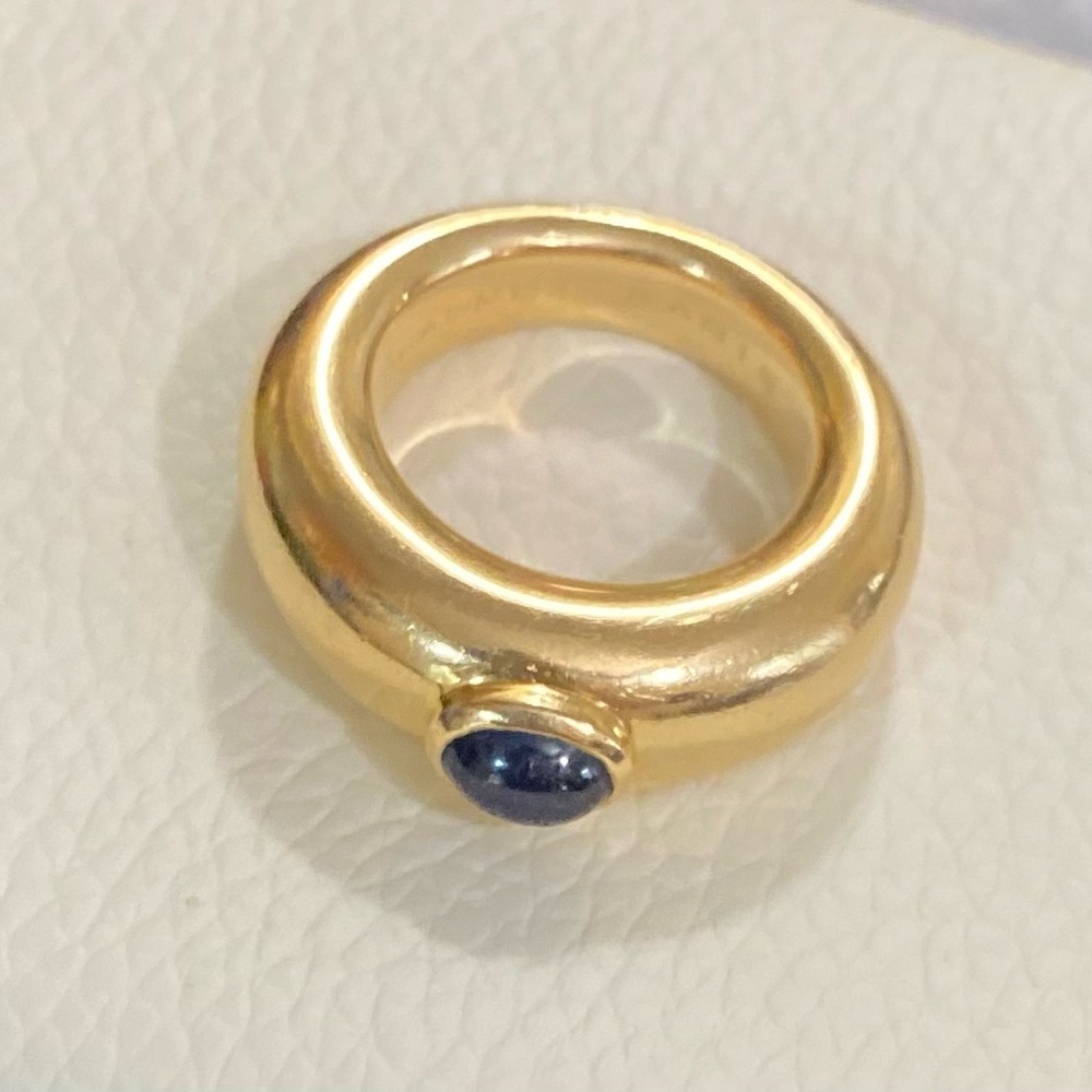 Chaumet Paris Sapphire Cabochon Ring, 18k Yellow Gold size 7.5